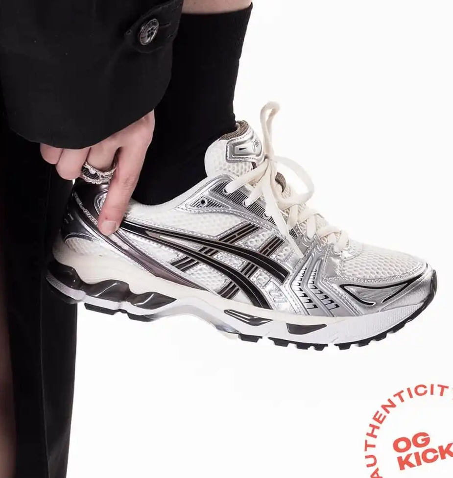 ASICS Cream Gel-Kayano Plum Black Metallic 14 0616